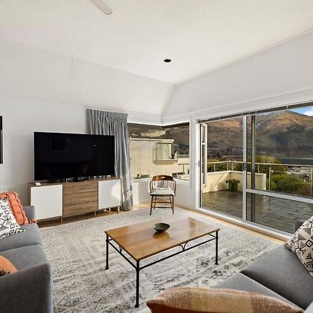 Charming Views Apartment Уанака Екстериор снимка