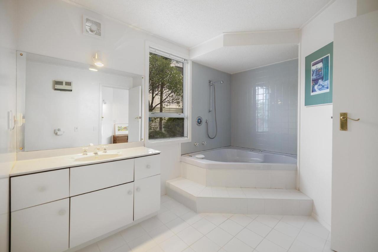 Charming Views Apartment Уанака Екстериор снимка
