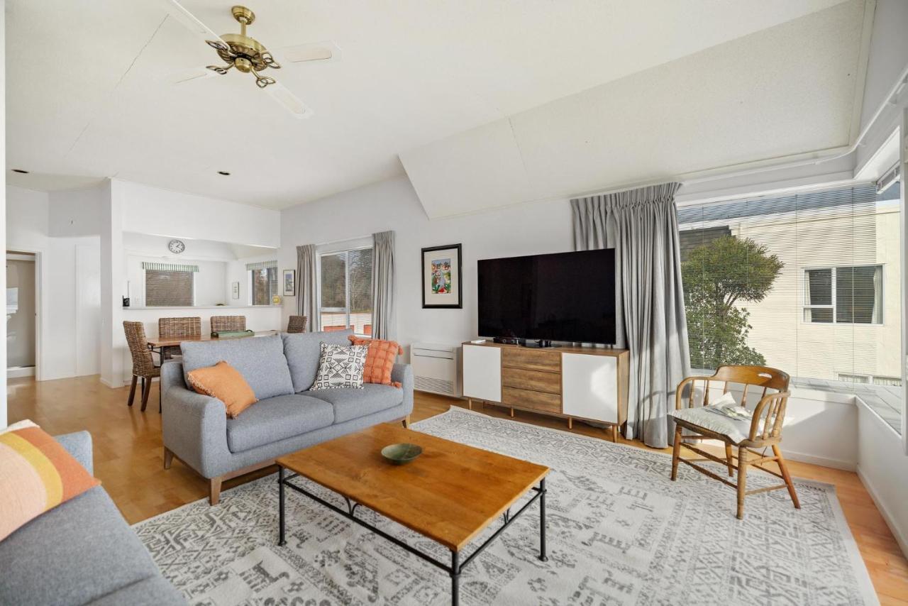 Charming Views Apartment Уанака Екстериор снимка